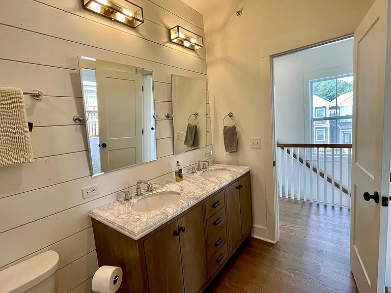 Upstairs Bathroom