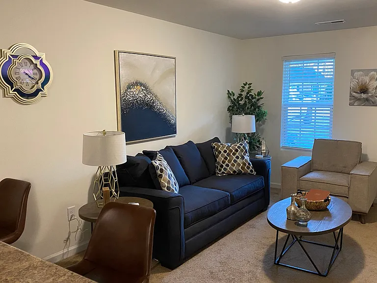 1813 Alyssum Pl — Photo 3
