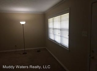 1743 Cherry Rd, Memphis, TN 38111