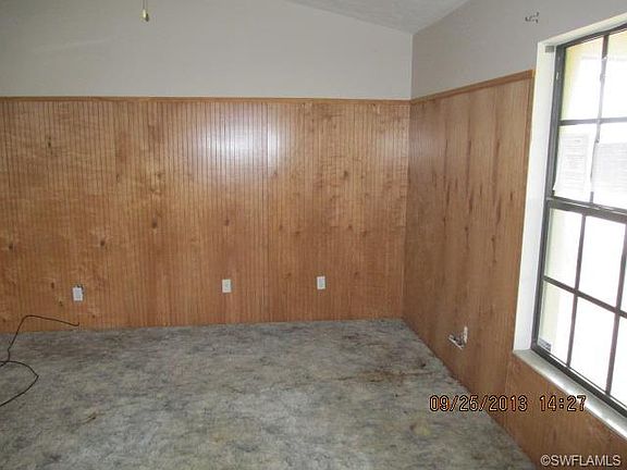 4th image of 4265 Everglades Blvd N