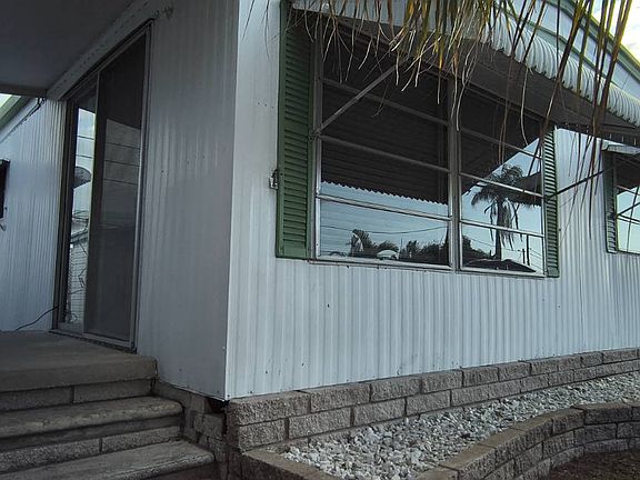 3rd image of 4125 Park St N Lot 340