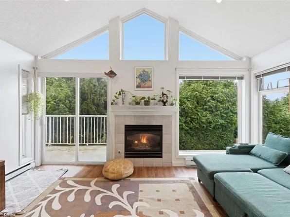 571 Bradley St #9, Nanaimo, BC V9S 1B9