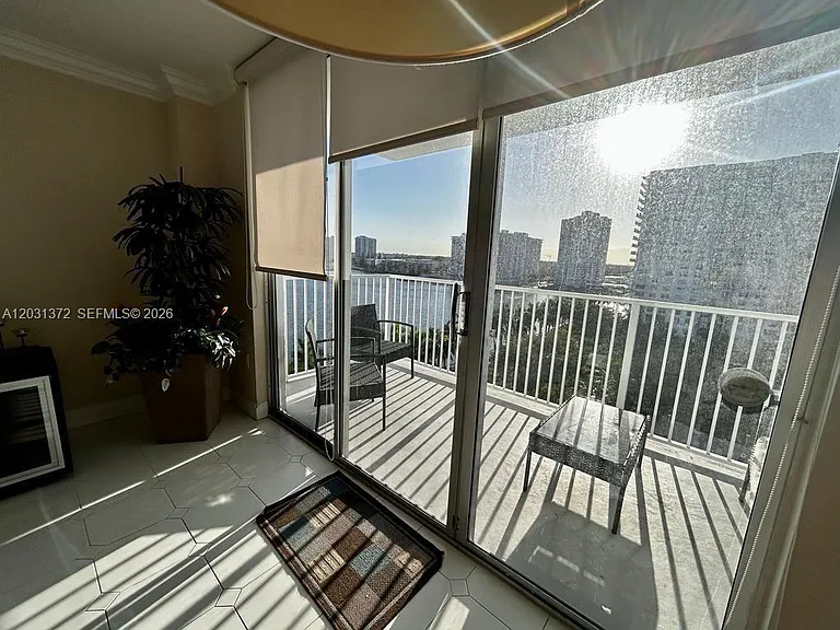 2851 NE 183rd St #1014E — Photo 11