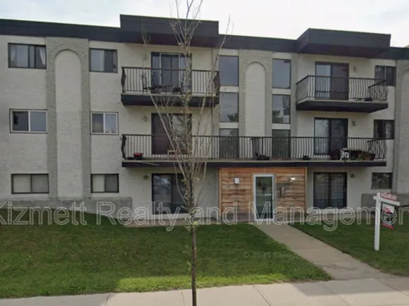 10917 109th St NW, Edmonton, AB