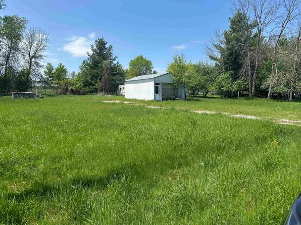3213 23rd St, Menominee, MI 49858