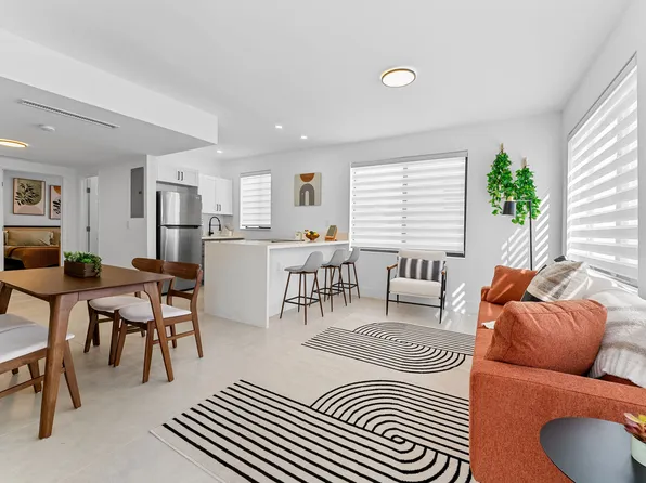 1144 SW 4th St APT 8, Miami, FL 33130