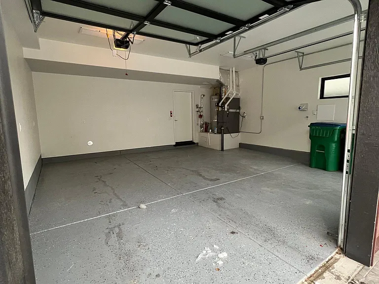 514 Mill St — Photo 2