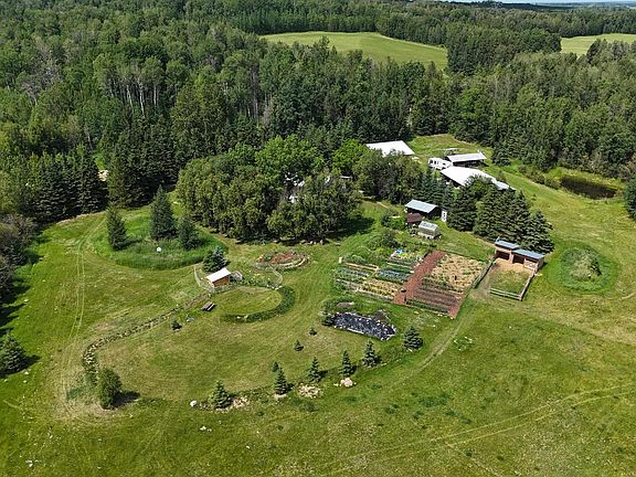 2nd image of 462075 Range Rd #33