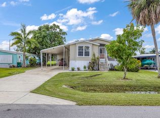 38 Sonderhen Dr, Naples, FL 34114