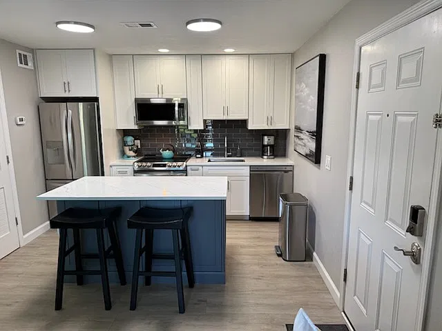 1 bed, 515 sqft, $1,900 — Photo 2