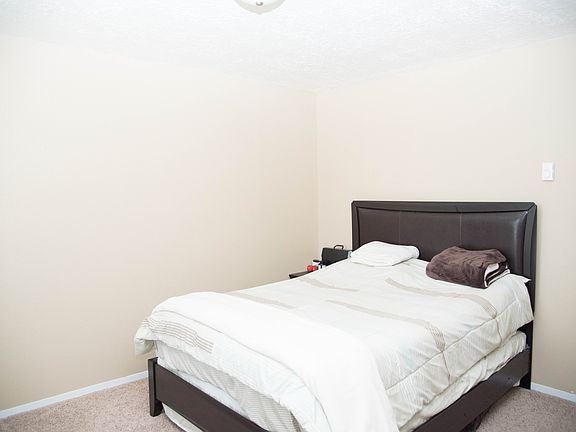 5th image of 663 N Apache Ln