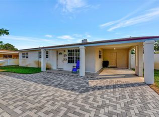 2736 NE 2nd Ave, Pompano Beach, FL 33064