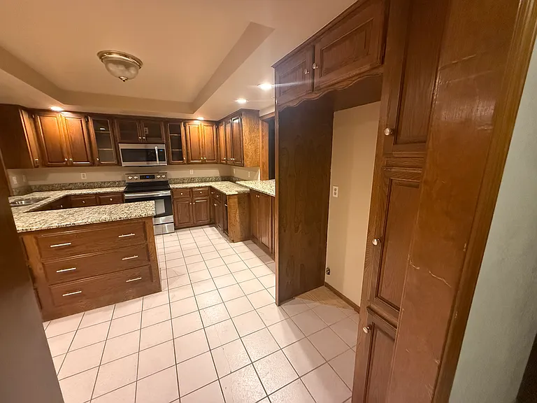 6408 E 95th Pl — Photo 7