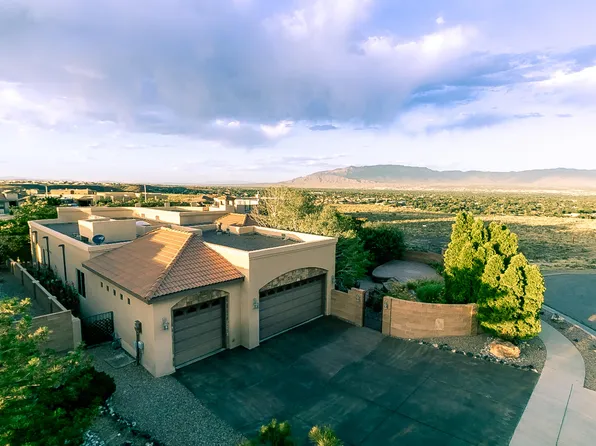 7909 Mauna Loa Dr NW, Albuquerque, NM 87120