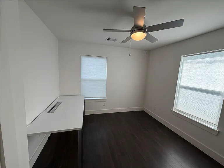 4208 Arlington St — Photo 17
