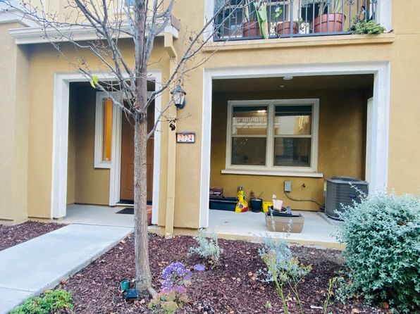 2724 Ferrara Cir