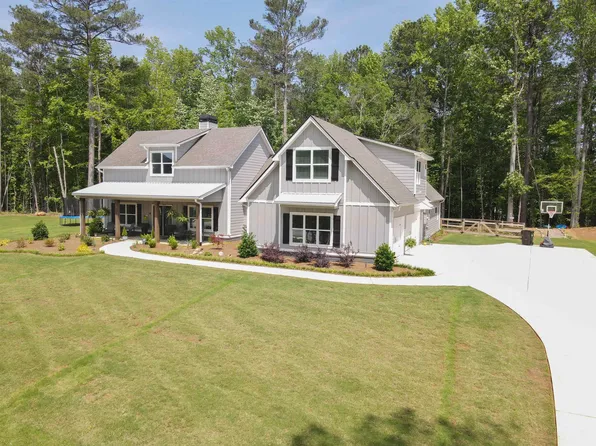135 Windchime Way, Tyrone, GA 30290