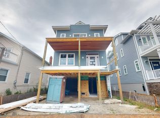 28 N Gladstone Ave, Margate City, NJ 08402