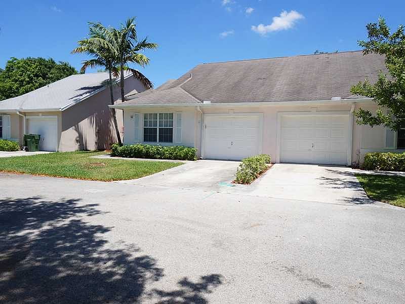 1st image of 430 SE 20th Ln