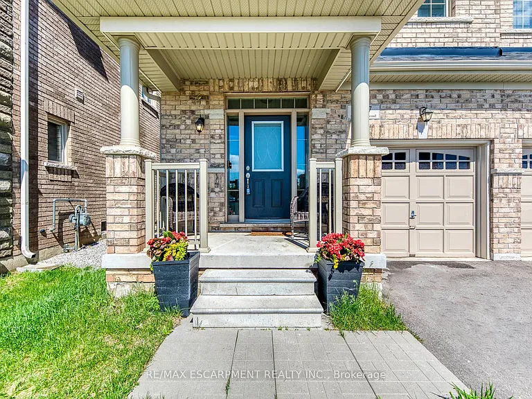 407 Skinner Rd — Photo 2
