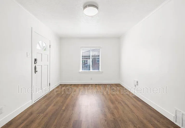758 E Loveland Ave #A — Photo 5