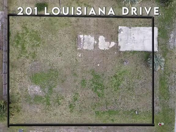 3rd image of 201 Louisiana Dr