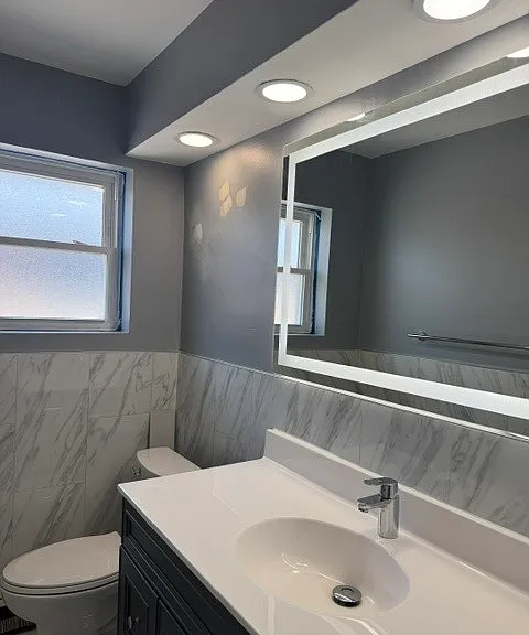 8523 W Winnemac Ave #2F — Photo 5