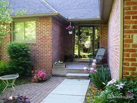 5th image of 15435 Robinwood Dr
