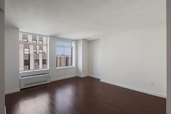 Rented by The Moinian Group | media 40