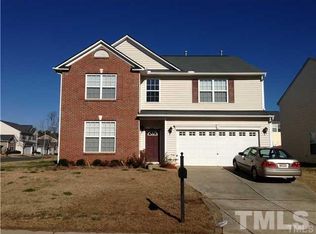 101 Chandler Springs Dr, Holly Springs, NC 27540