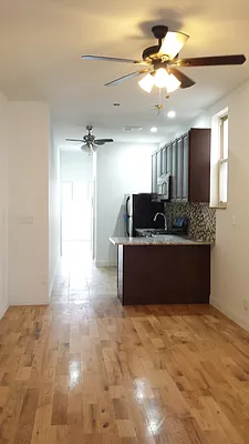 Rented by New York Realty Minimax Inc | media 24