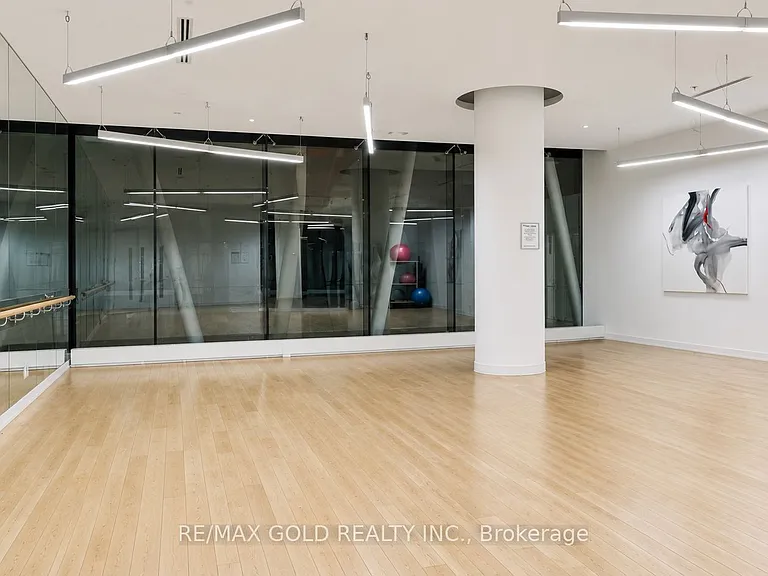 12 York St #2606 — Photo 8