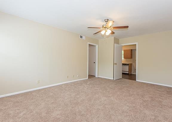 2nd image of 1524 Daniel Dr