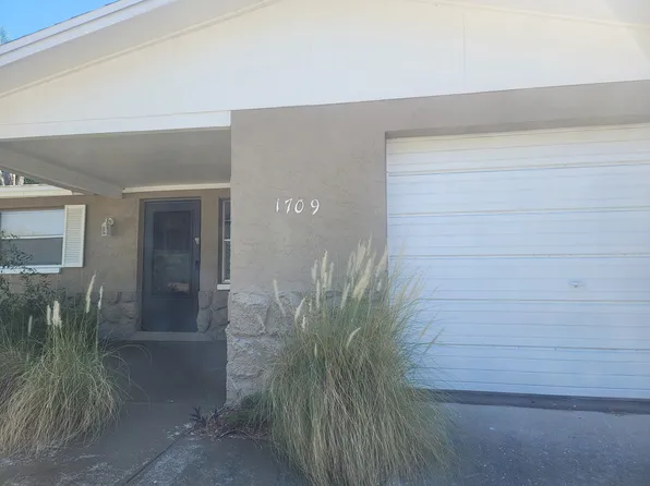 1709 Coppertree Dr, Tarpon Springs, FL 34689