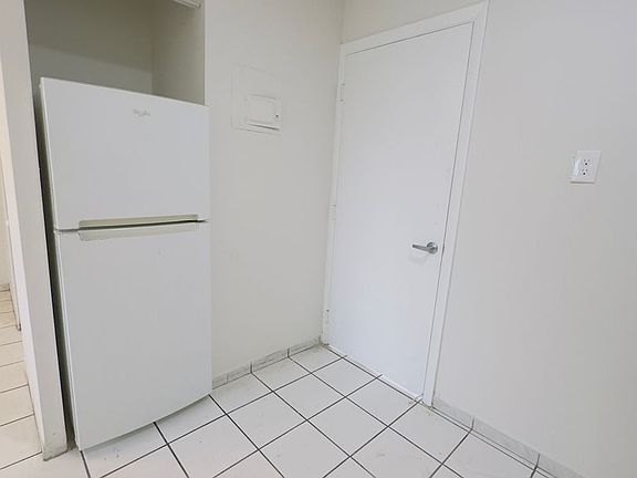 4th image of 3010 W Flagler St APT 3A