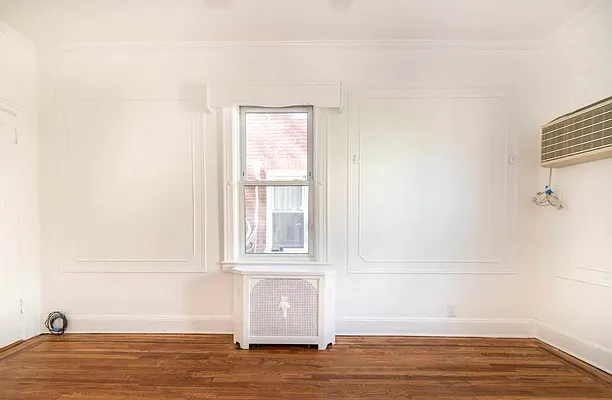 Rented by RealTegrity NY LLC | media 86