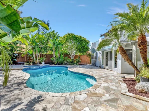 3301 Celinda Dr, Carlsbad, CA 92008