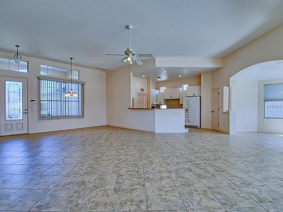 5th image of 27517 Discover Ct