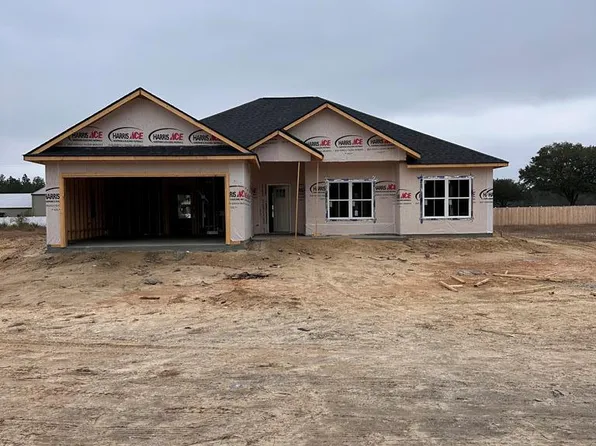 102 Mangrove Ct, Jesup, GA 31546