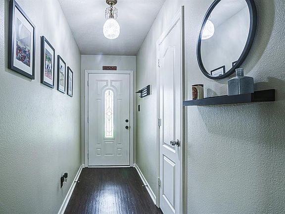 3rd image of 205 Oakwood Street