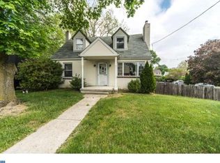 735 Crystle Rd, Aston, PA 19014