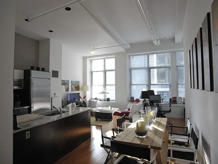 88 Kingston St #2F — Photo 2