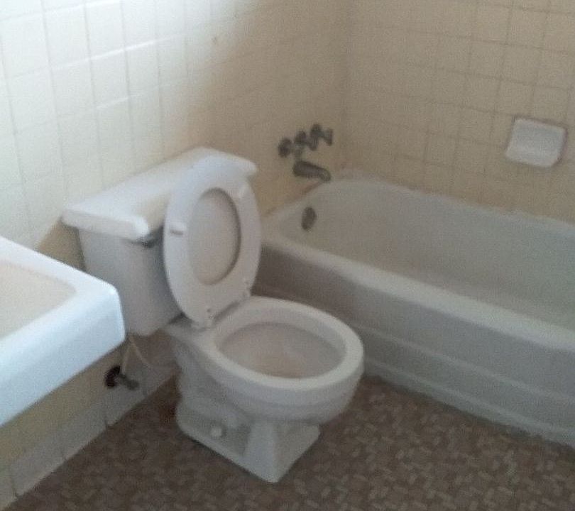 2nd image of 288 32nd Ave APT 3