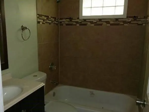 615 Parkside Dr — Photo 22