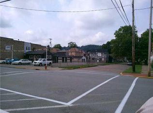 1199 Merchant St, Ambridge, PA 15003