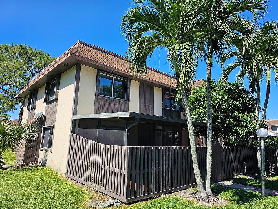 1st image of 2148 Sherwood Forest Boulevard #4