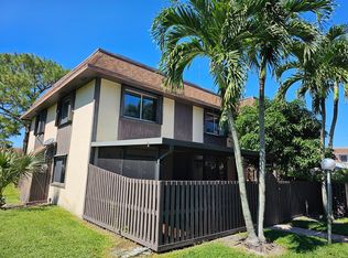 2148 Sherwood Forest Blvd APT 4, West Palm Beach, FL 33415