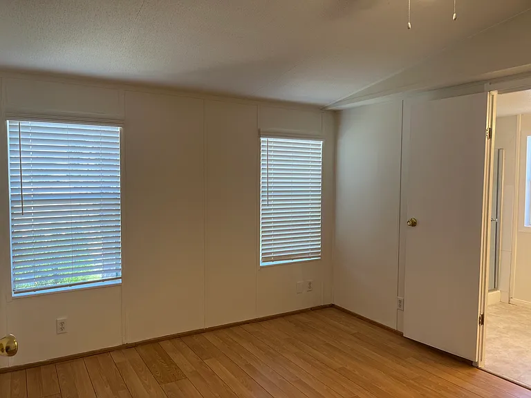 22225 Ellis Ave — Photo 10
