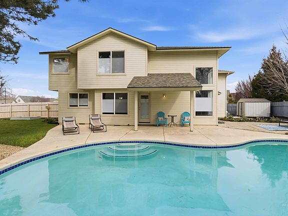 3rd image of 12577 W View Ridge Dr