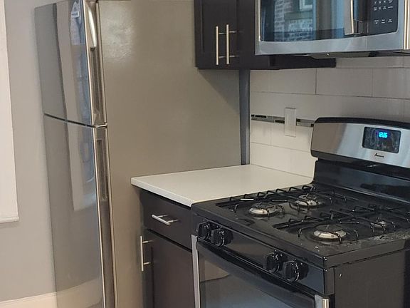 3rd image of 645 Bergen Ave #3B